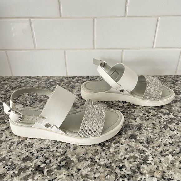 Girl’s Summer Whits Sandals by Giulia Palai Italy - Picture 3 of 10